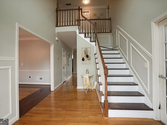 4th image of 2275 Shore View Way