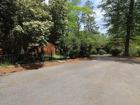 5th image of 208 Deerwood Dr