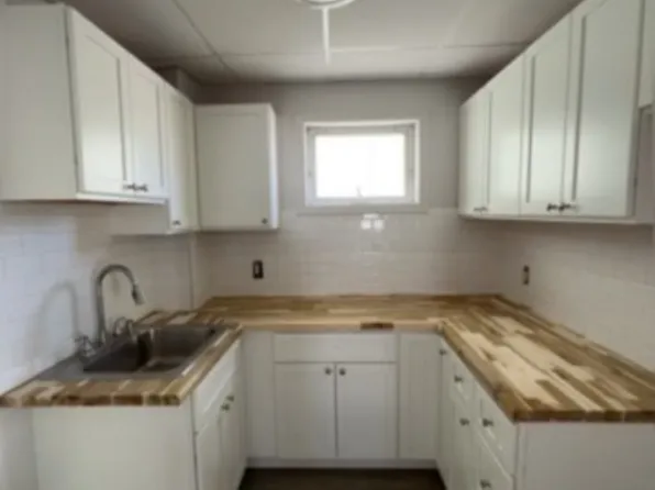 252 Mott St #3, Fall River, MA 02721