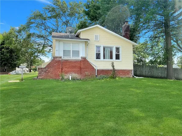 405 W 22nd St, Higginsville, MO 64037