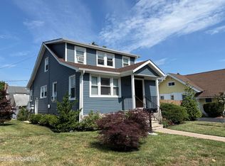 154 8th St #A, Belford, NJ 07718