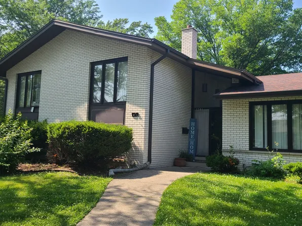 1244 E 172nd St, South Holland, IL 60473