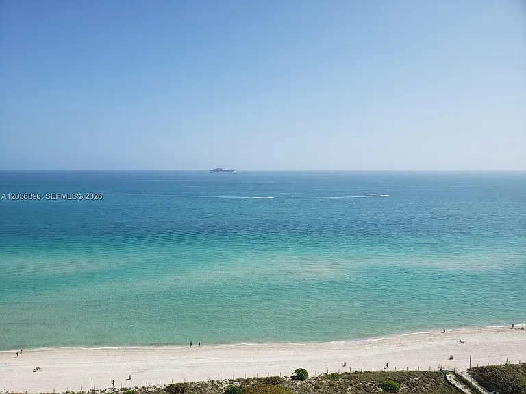2555 Collins Ave #2207 — Photo 29