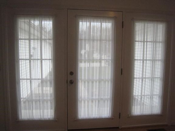 3rd image of 18258 Burton Dr