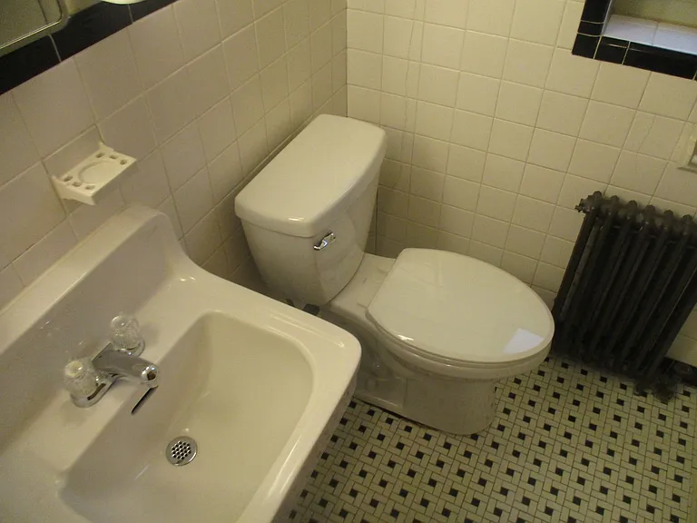 219 Lincoln Ave — Photo 8