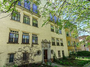2415 W Lunt Ave APT 3E, Chicago, IL 60645
