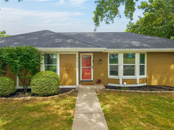 7511 N Brooklyn Ave, Gladstone, MO 64118