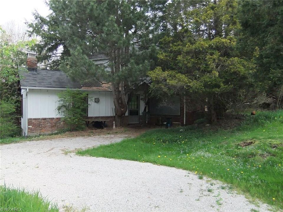 1st image of 9582 Music St