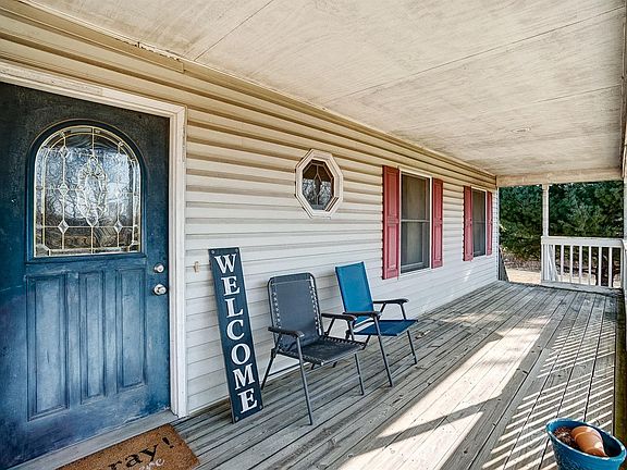 4th image of 23248 Hawley Dr