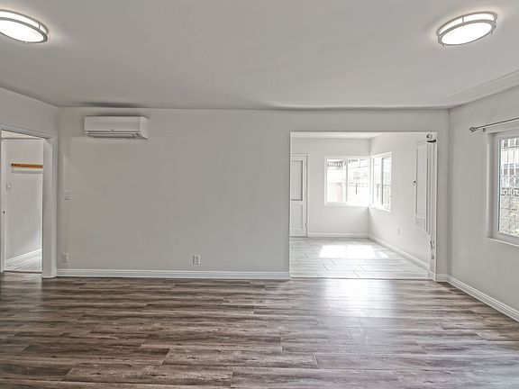 5th image of 11864 Manor Dr APT C