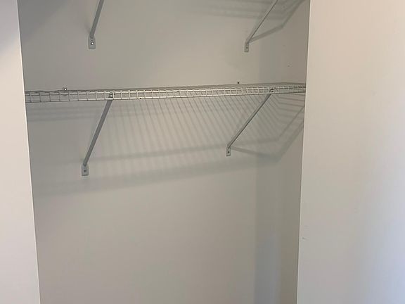 3rd image of 2335 W Moffat St APT 3