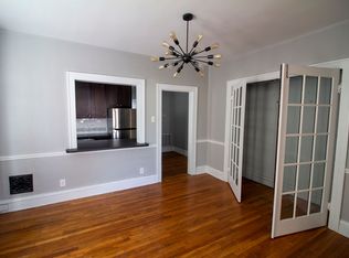 4242 Botanical Ave APT 2E, Saint Louis, MO