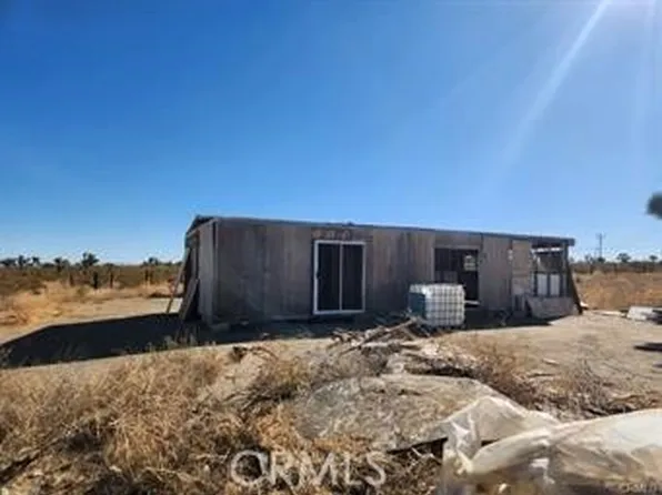 3425 Arcadia Rd, Phelan, CA 92371