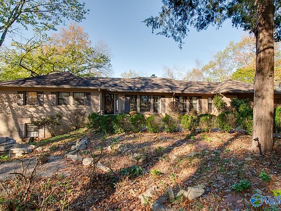 2nd image of 5704 Tannahill Cir SE