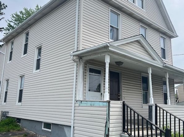 70 Columbus Ave, Stratford, CT 06615