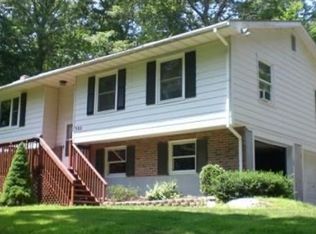 380 Unitas Rd, New Braintree, MA 01531