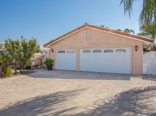 23576 Cruise Circle Dr, Canyon Lake, CA 92587