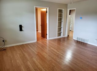 (Undisclosed Address), Fort Worth, TX 76103
