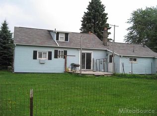 5553 Ravenswood Rd, Smiths Creek, MI 48074