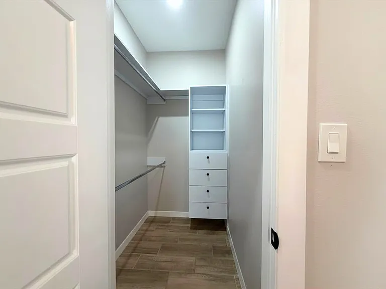 11003 N 36th Ln #2 — Photo 10