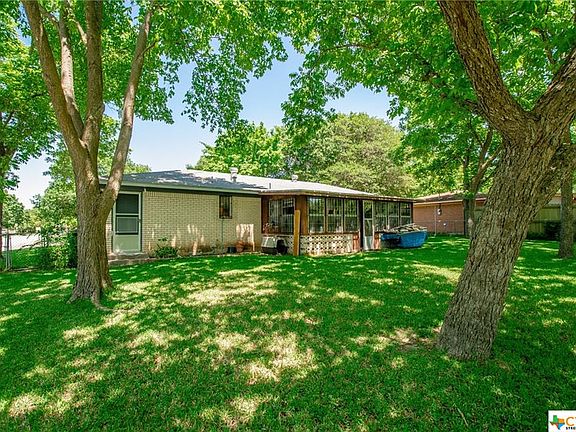 2nd image of 3313 Lawnwood Dr