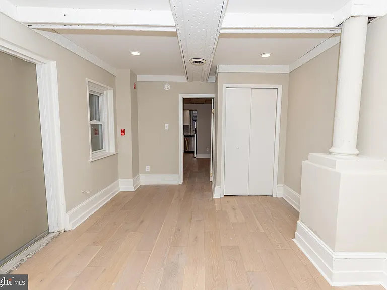 901 Clinton St #3 — Photo 16