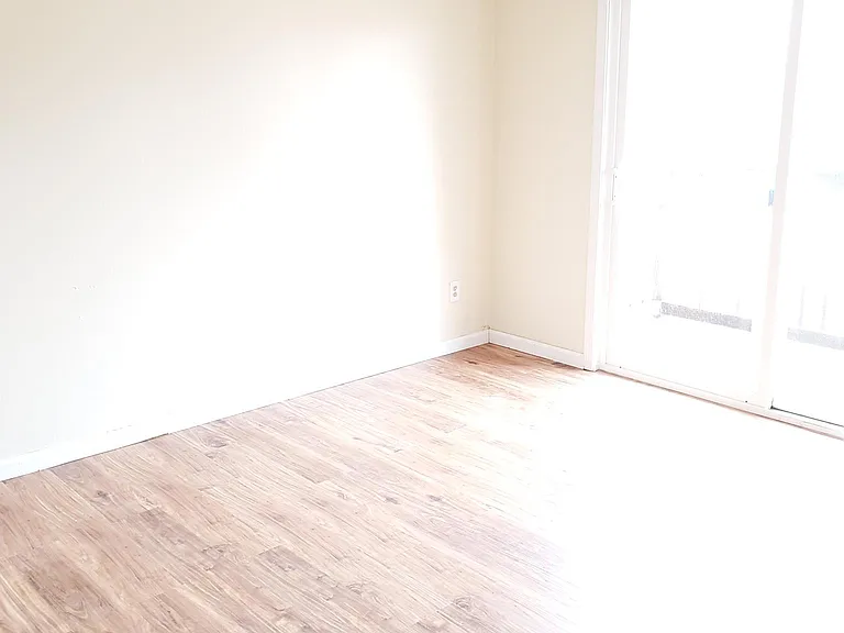 840 Spring Ave — Photo 10