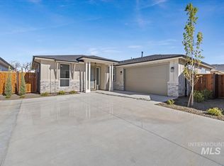 406 S Big Star Ln, Eagle, ID 83616