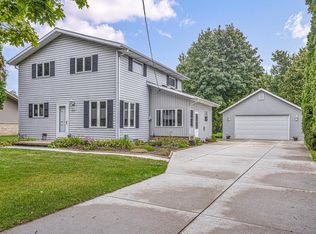 911 N Rapids Rd, Manitowoc, WI 54220