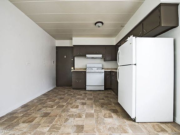 12507 S Ashland Ave Apartments Chicago Kitchen_01 - Copy