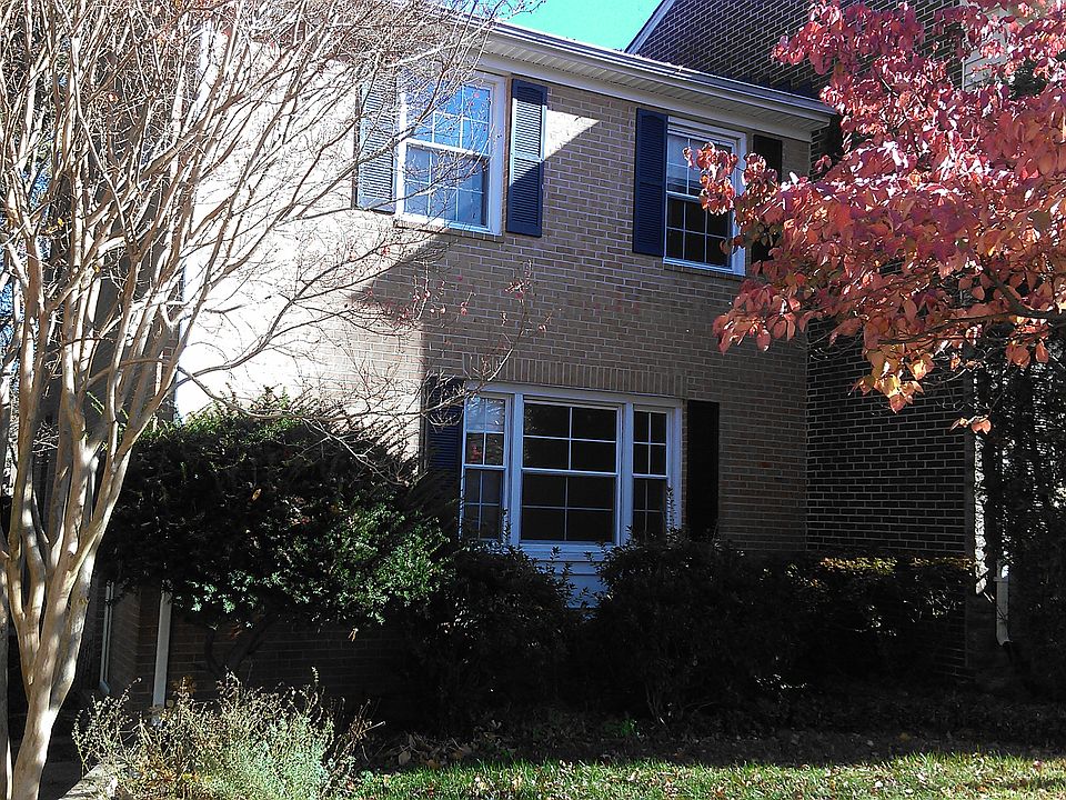 1st image of 8344 Glastonbury Ct