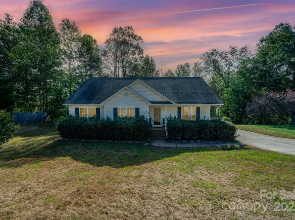 920 Brooklee Dr, Kings Mountain, NC 28086