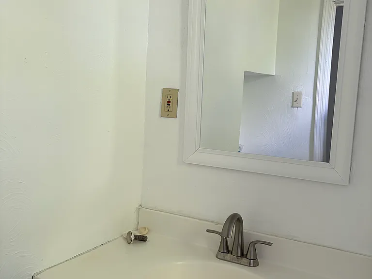 5409 Wellesley Ave #2 — Photo 5