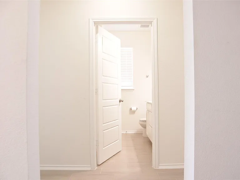 8111 Marigny Way — Photo 17