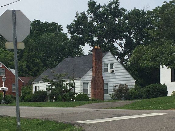 2nd image of 1403 Anderson Ave