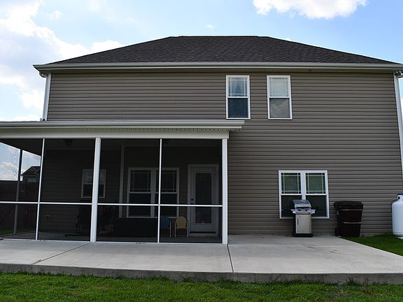 2nd image of 210 Ingram Fields Dr