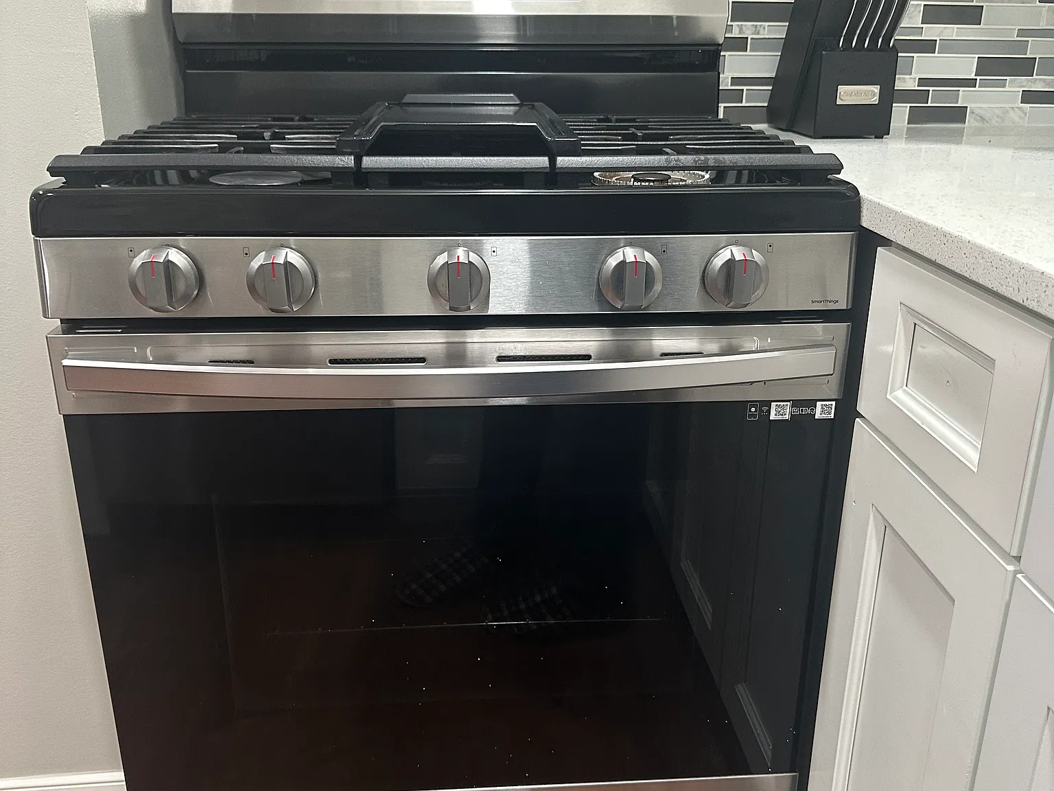 2 bed, 800 sqft, $2,350 — Photo 4