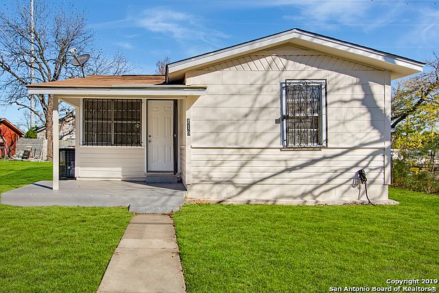 1st image of 119 Amor Ln