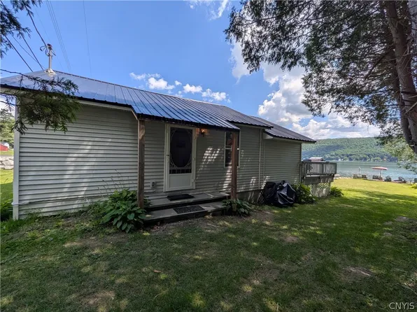 579-580 W Cottage Ln, De Ruyter, NY 13052