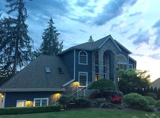 3511 E Lake Sammamish Shore Ln NE, Sammamish, WA 98074