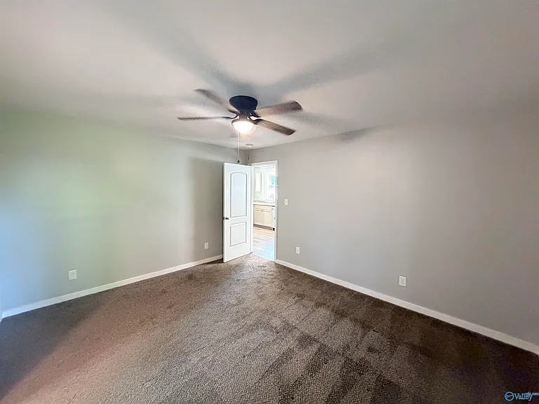 1224 Halsey Ave NE — Photo 17