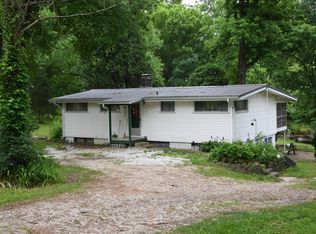 6834 E Spillway Rd, Unionville, IN 47468