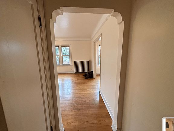 5th image of 5005 Phinney Ave N #17928300