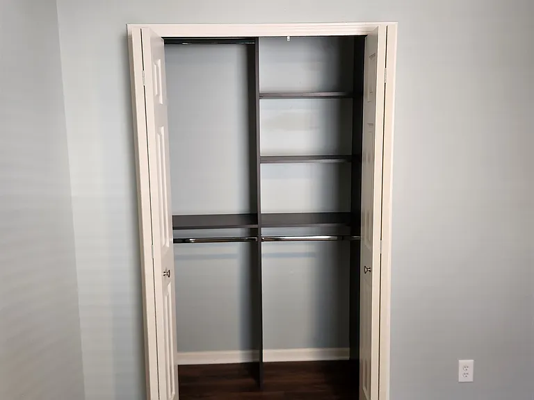 100 Forest Ct #4 — Photo 13