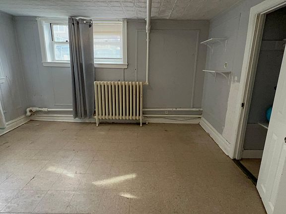 5th image of 729 Noble Ave #W