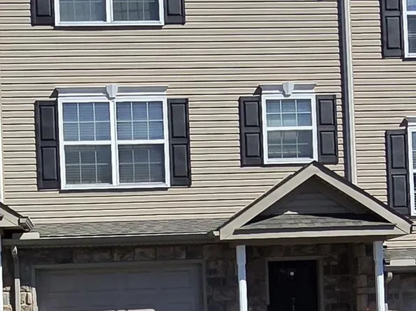 710 Gregs Dr, Harrisburg, PA 17111