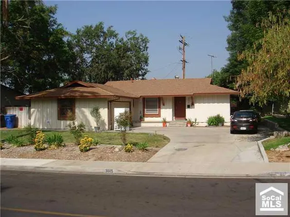 3015 Sugarloaf Dr, Riverside, CA 92507