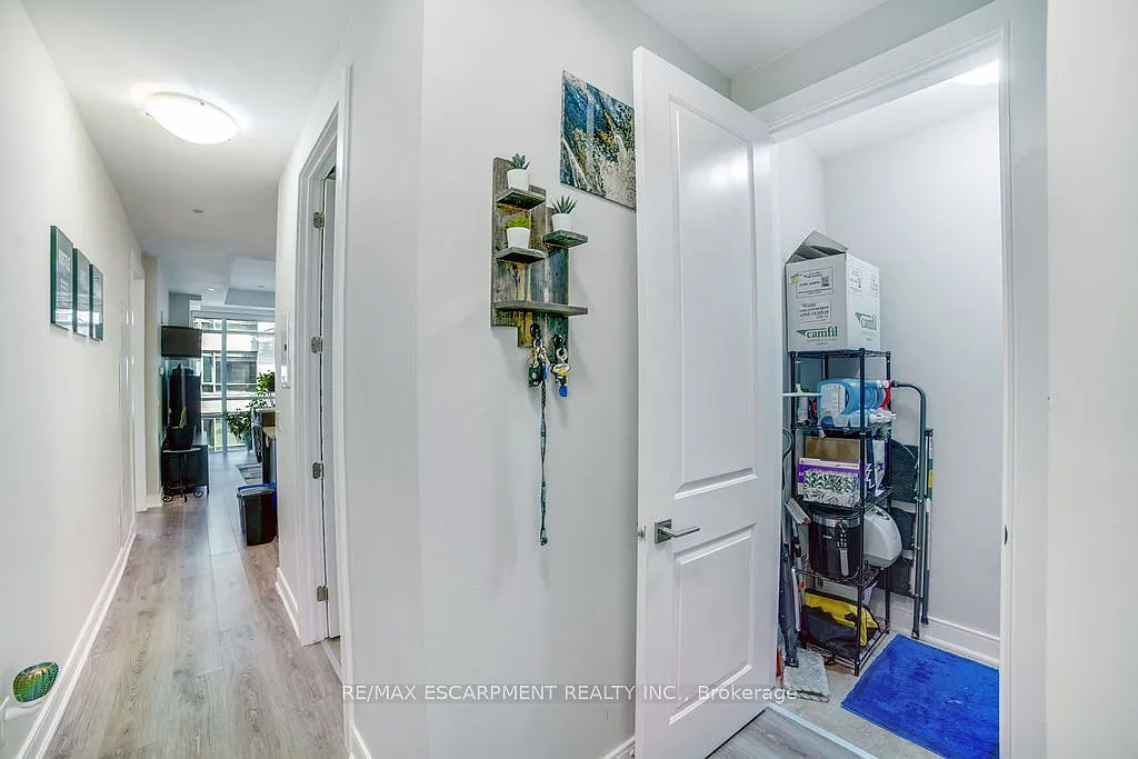 1 bed, $1,900 — Photo 3