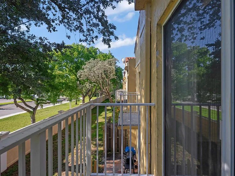 4080 NW 90th Ave #4080 — Photo 31