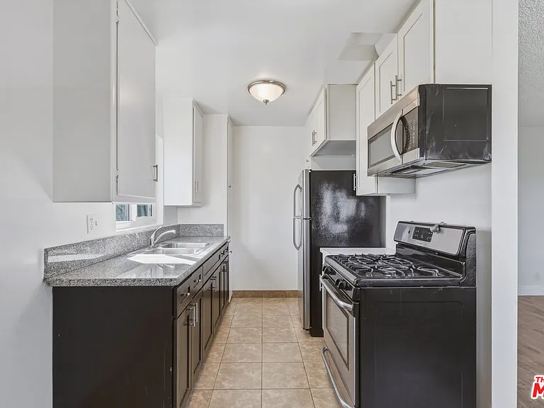 5117 Crenshaw Blvd #7 — Photo 12